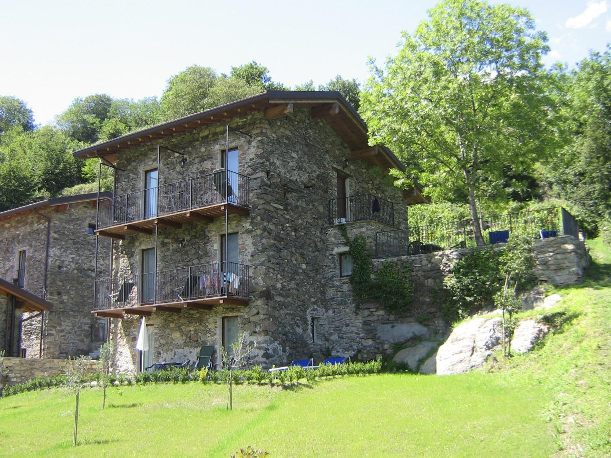 Borgo Erbiola Villa Colico Eksteriør bilde
