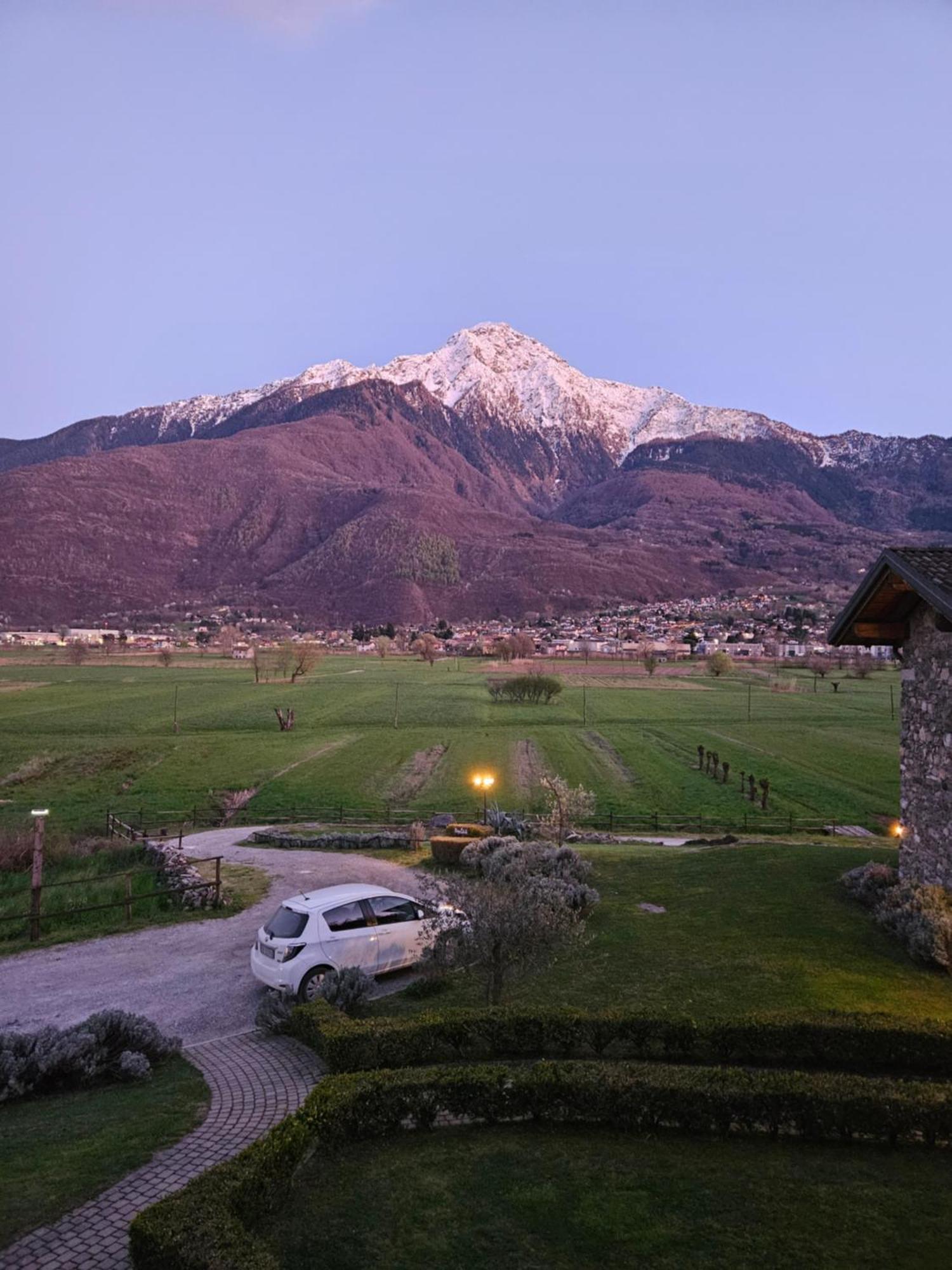 Borgo Erbiola Villa Colico Eksteriør bilde